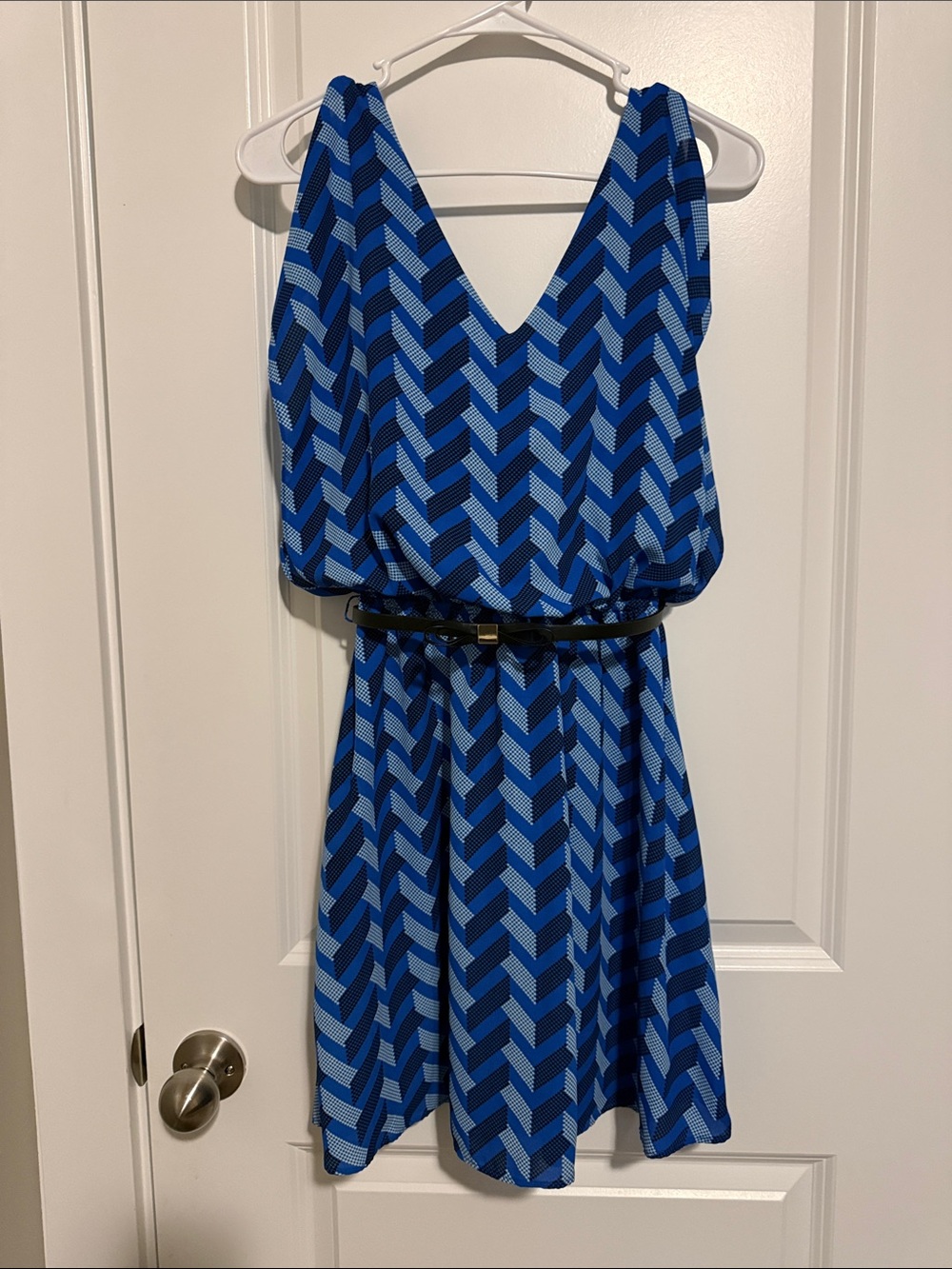 Candie's Blue Chevron V-Neck Midi Dress with Black Belt